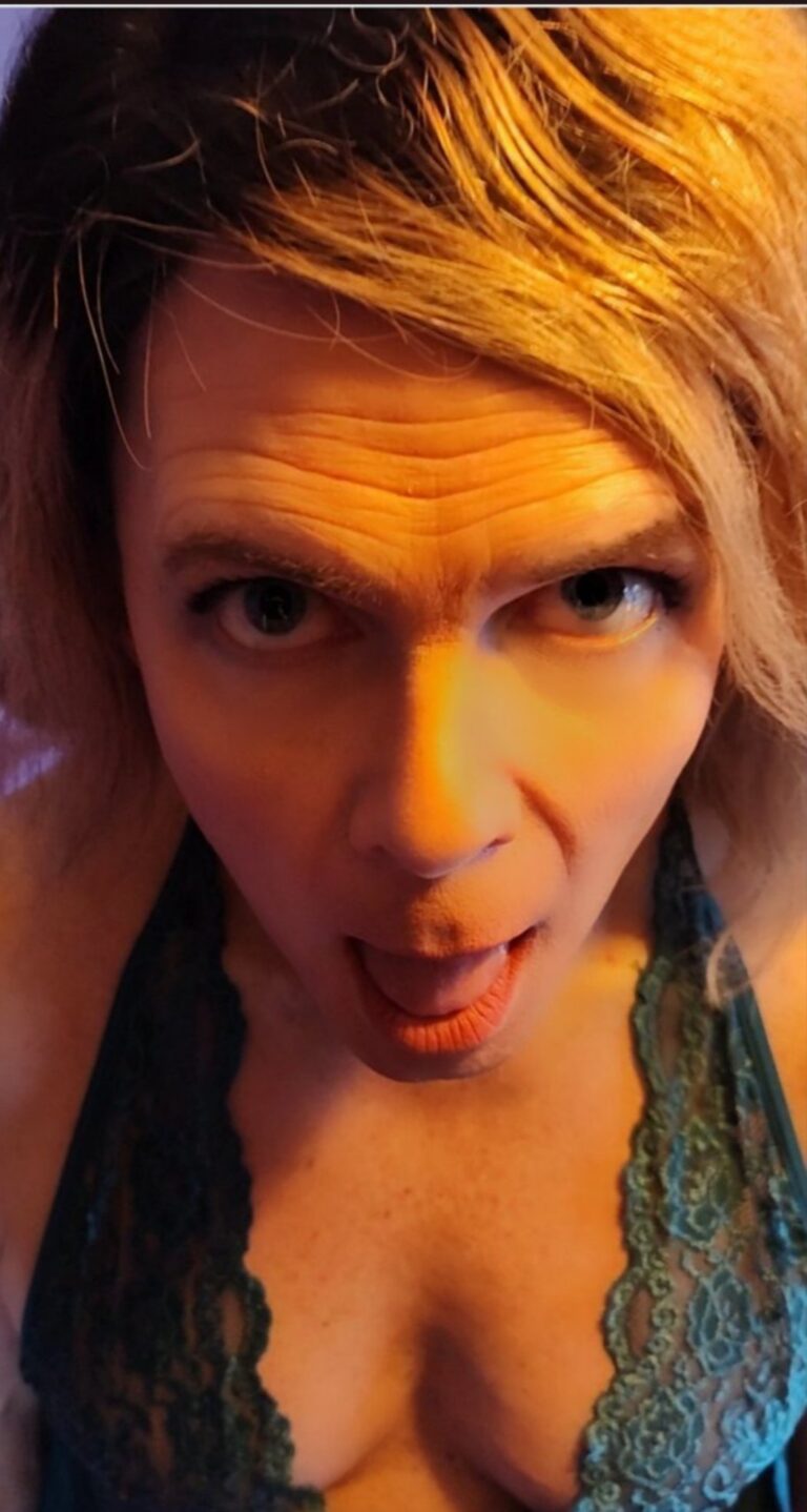 1000006850-7c32782f55f2aca71491a08e36b7cb9e